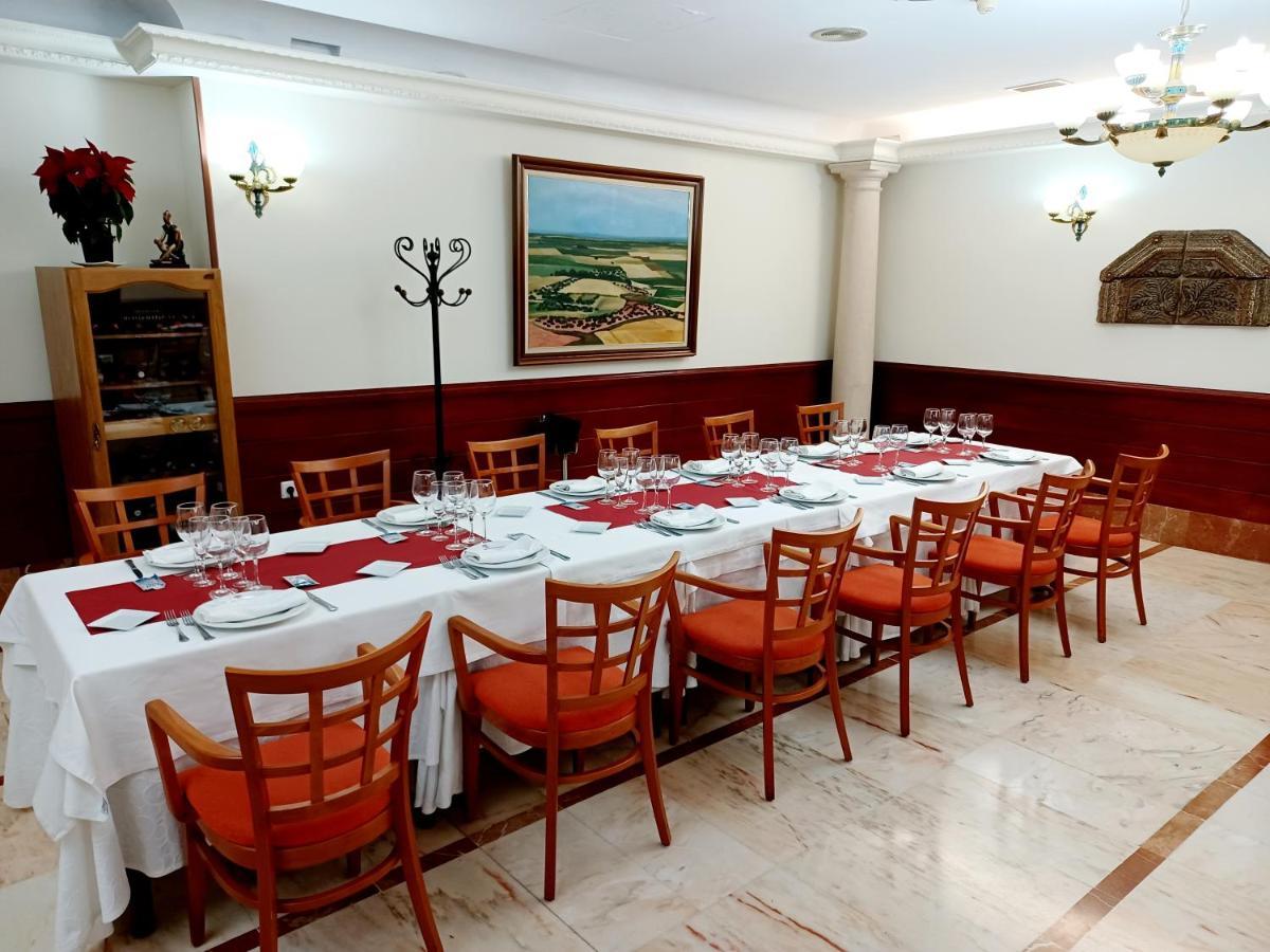 Hotel Santa Cecilia Ciudad Real Luaran gambar